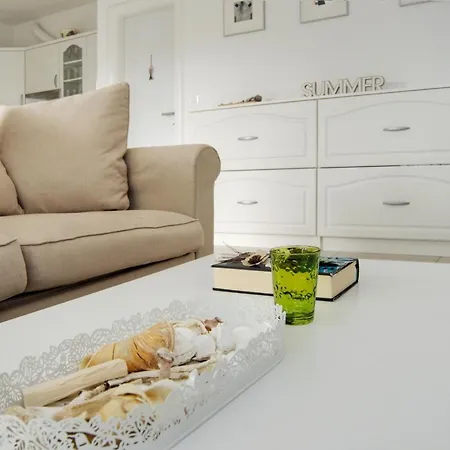 Prázdninový dům Mit Meerblick & Pool In - Villa-planina *