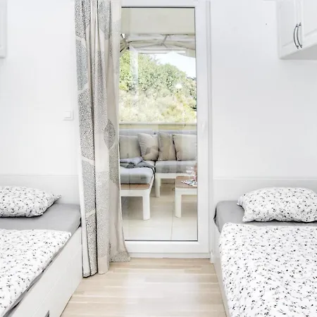 別荘 Mit Meerblick & Pool In - Villa-planina *