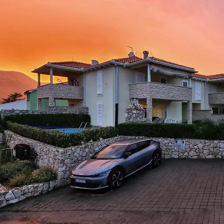 別荘 Mit Meerblick & Pool In - Villa-planina