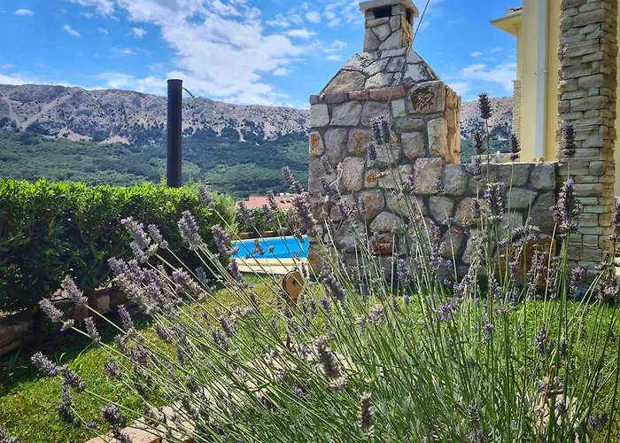 Dom wakacyjny Mit Meerblick & Pool In - Villa-planina