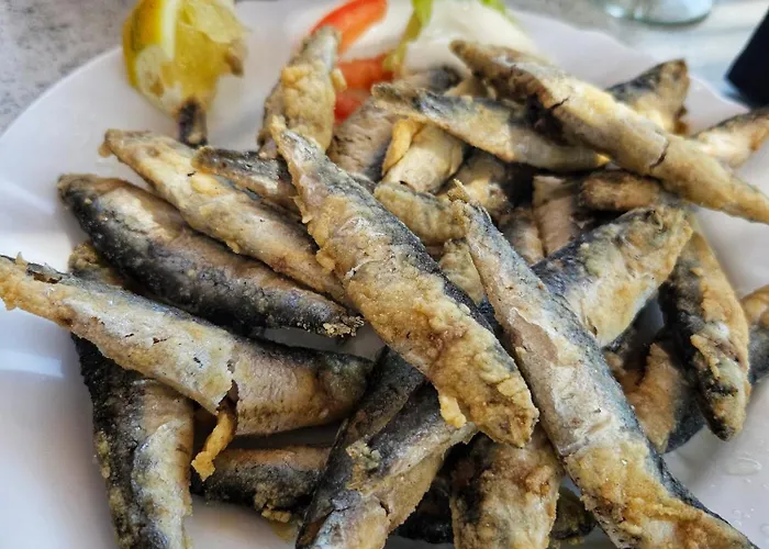 Prázdninový dům Mit Meerblick & Pool In - Villa-planina