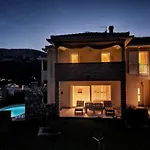 Mit Meerblick & Pool In - Villa-planina Case de vacanță