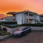 Case de vacanță Mit Meerblick & Pool In - Villa-planina