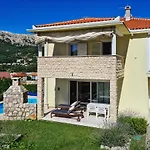 Case de vacanță Mit Meerblick & Pool In - Villa-planina Baška